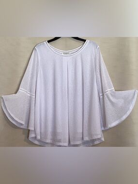 White Bell-Sleeve Tunic Top with Subtle Texture